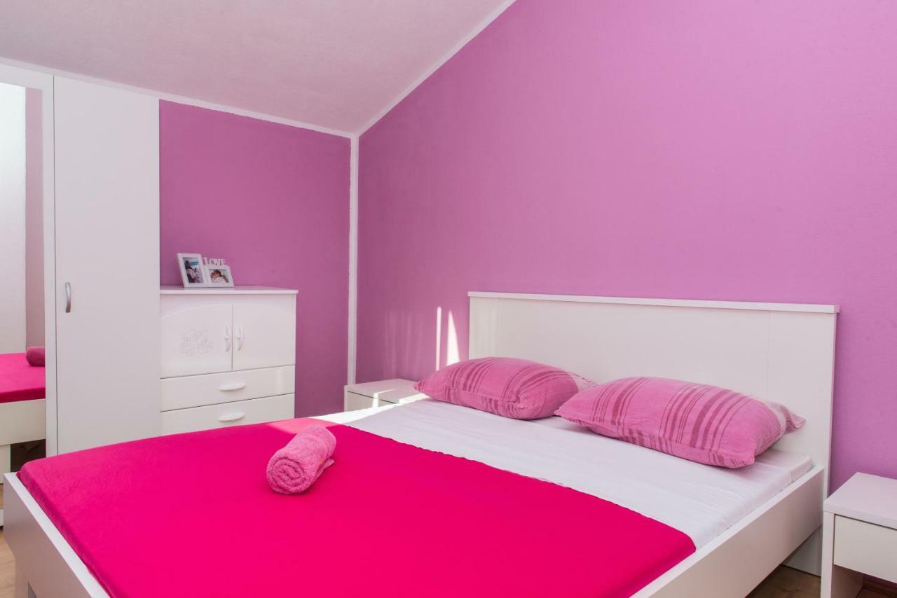 Apartman Franko Grebastica Luaran gambar