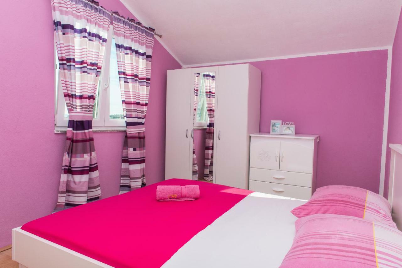 Apartman Franko Grebastica Luaran gambar